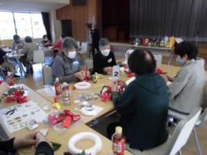ボランティア連絡会『クリスマスリースづくり』